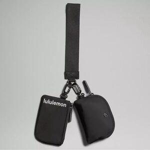 Lululemon Dual Pouch Wristlet Black